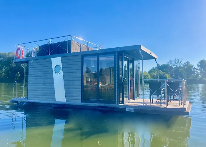 Hausboot - Schwimmende Feststehende Ferienwohnung Direkt Auf Der Havel Mit Weitblick Aufs Wasser